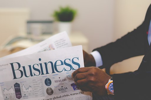 薪酬管理體系中的各項活動時,企業應秉承激勵性原則？